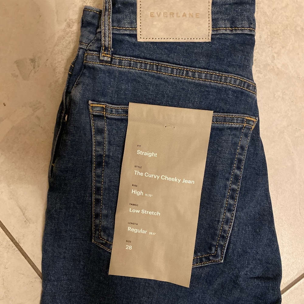 Everlane curvy cheeky jean 28